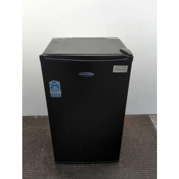 Ice King RL114BK/OG Under Counter Larder Fridge