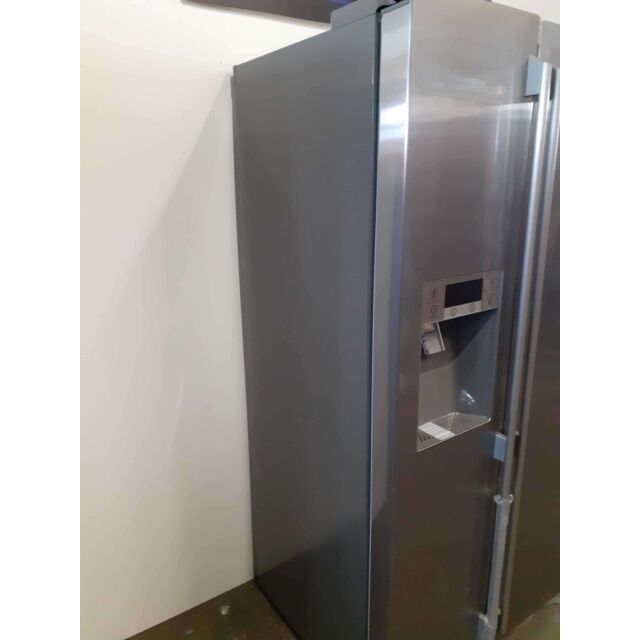 AEG RMB76111NX/MG American Fridge Freezer With Water & Ice
