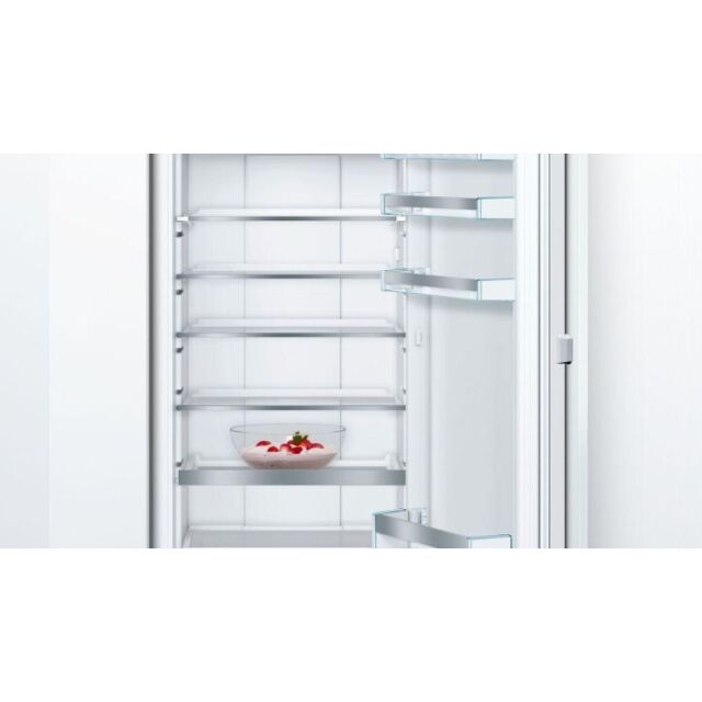 Bosch KIF82PFF0/MG Serie | 8 Built In Fridge With Freezer Section