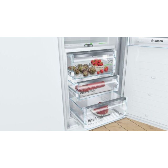 Bosch KIF82PFF0/MG Serie | 8 Built In Fridge With Freezer Section