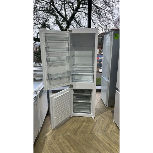 Caple RI7300//NEW 70/30 Inegrated Fridge Freezer