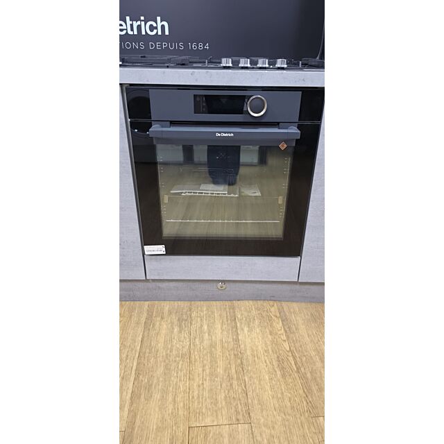 De Dietrich DOP7350A Built In Multifunction Oven With Pyrolytic Cycle