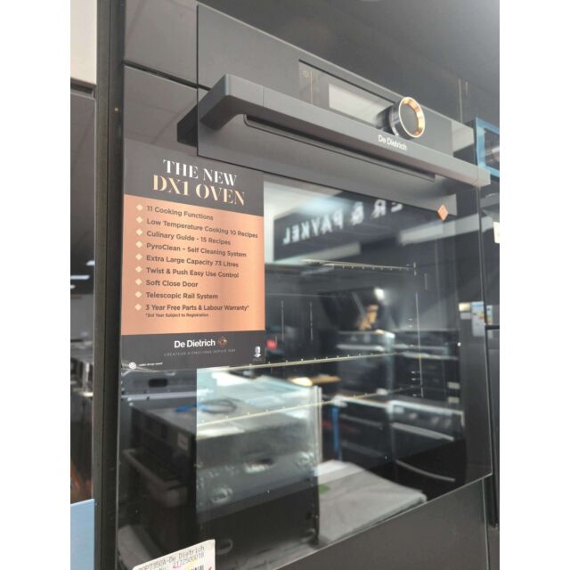 De Dietrich DOP7350A Built In Multifunction Oven With Pyrolytic Cycle