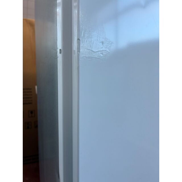 Hotpoint HSZ18011UK/MG Integrated Fridge With Ice Box