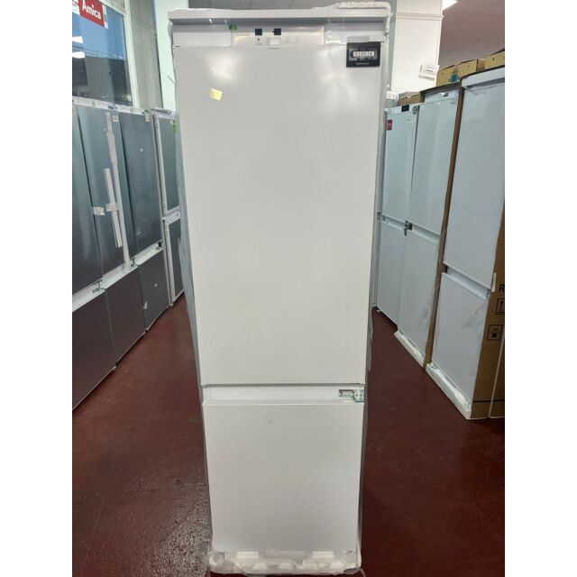 Hotpoint HTC18T514/RGRADE Integrated Fridge Freezer
