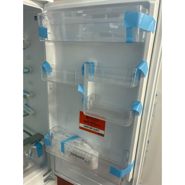 Hotpoint HTC18T514/RGRADE Integrated Fridge Freezer