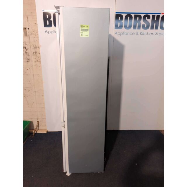 Hotpoint HTC20T321UK Frost Free Integrateded 70/30 Fridge Freezer