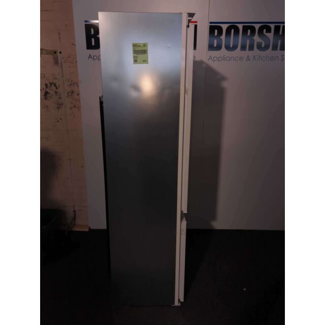 Hotpoint HTC20T321UK Frost Free Integrateded 70/30 Fridge Freezer