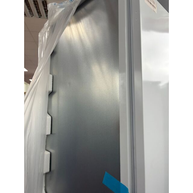 Hotpoint HTC20T322/R Integrated Frost Free Fridge Freezer