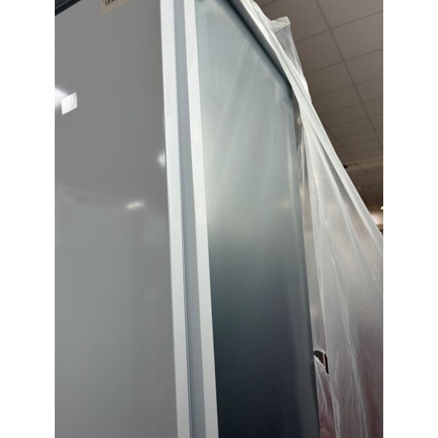 Hotpoint HTC20T322/R Integrated Frost Free Fridge Freezer
