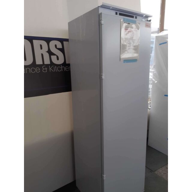 Montpellier MITL325 Intergrated Tall Larder Fridge 