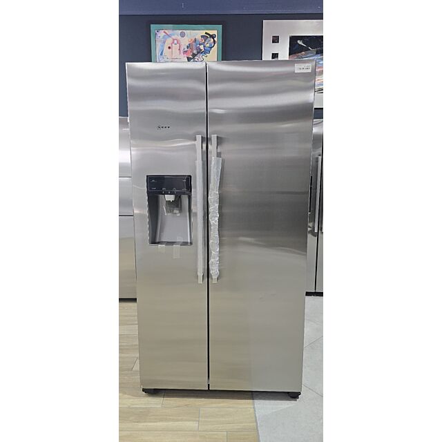 Neff KA3923IE0G//MG American Style Fridge Freezer