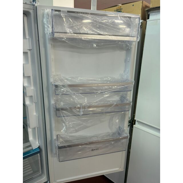 Neff KI5872SE0G//MG 70:30 Low Frost Built In Fridge Freezer - Sliding Hinge